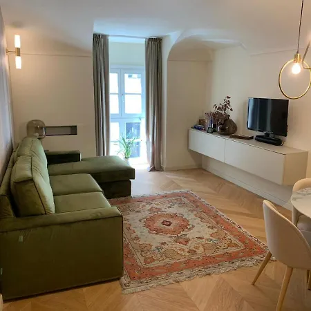 Lagrange 3 *