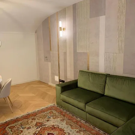 Lagrange 3 *