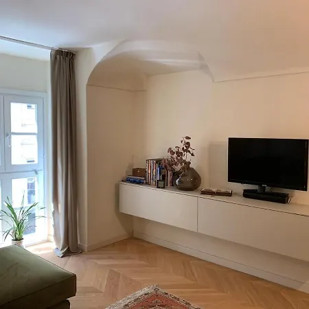 Apartment Lagrange 3 *